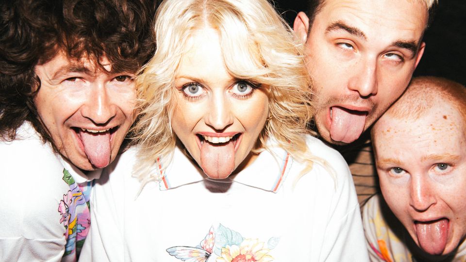 Die Besten 2024 : AMYL AND THE SNIFFERS – „Cartoon Darkness“ (Rough Trade); VÖ: 25.10.2024