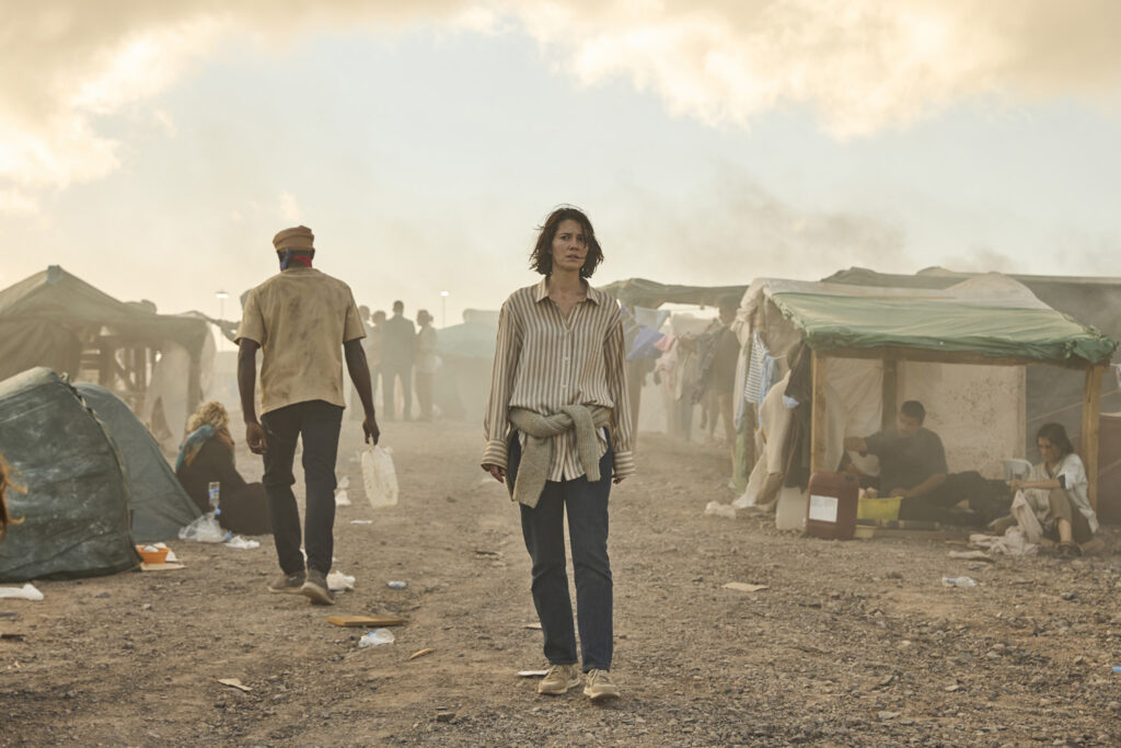 „RICH FLU" (Chile, Spanien, 2024) – Wenn Armut das neue Prestige ist Rich Flu Scene 2 1024x683